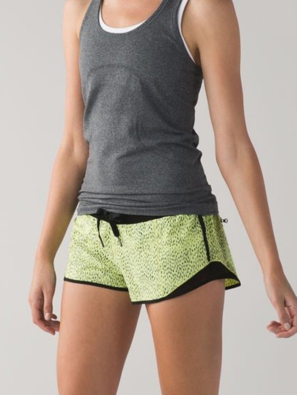 Lululemon Hottie Hot  Dottie Dash Clarity Tracker Short